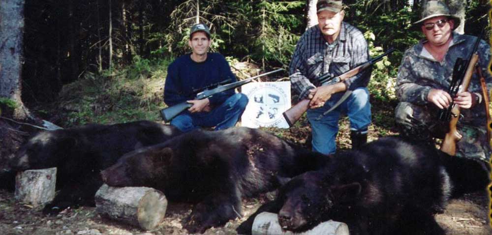 bear hunts, quebec bear hunting guides, big bear hunts, quebec hunting 