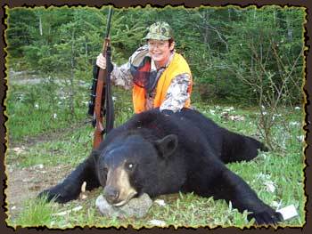 Bear hunts, Bear Hunting Guides in Quebec, Canada Big bear hunt, Claude Turcotte